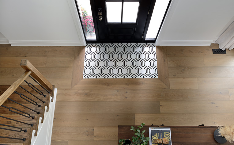 Entryway design by Michelle Berwick Photo by Larry Arnal